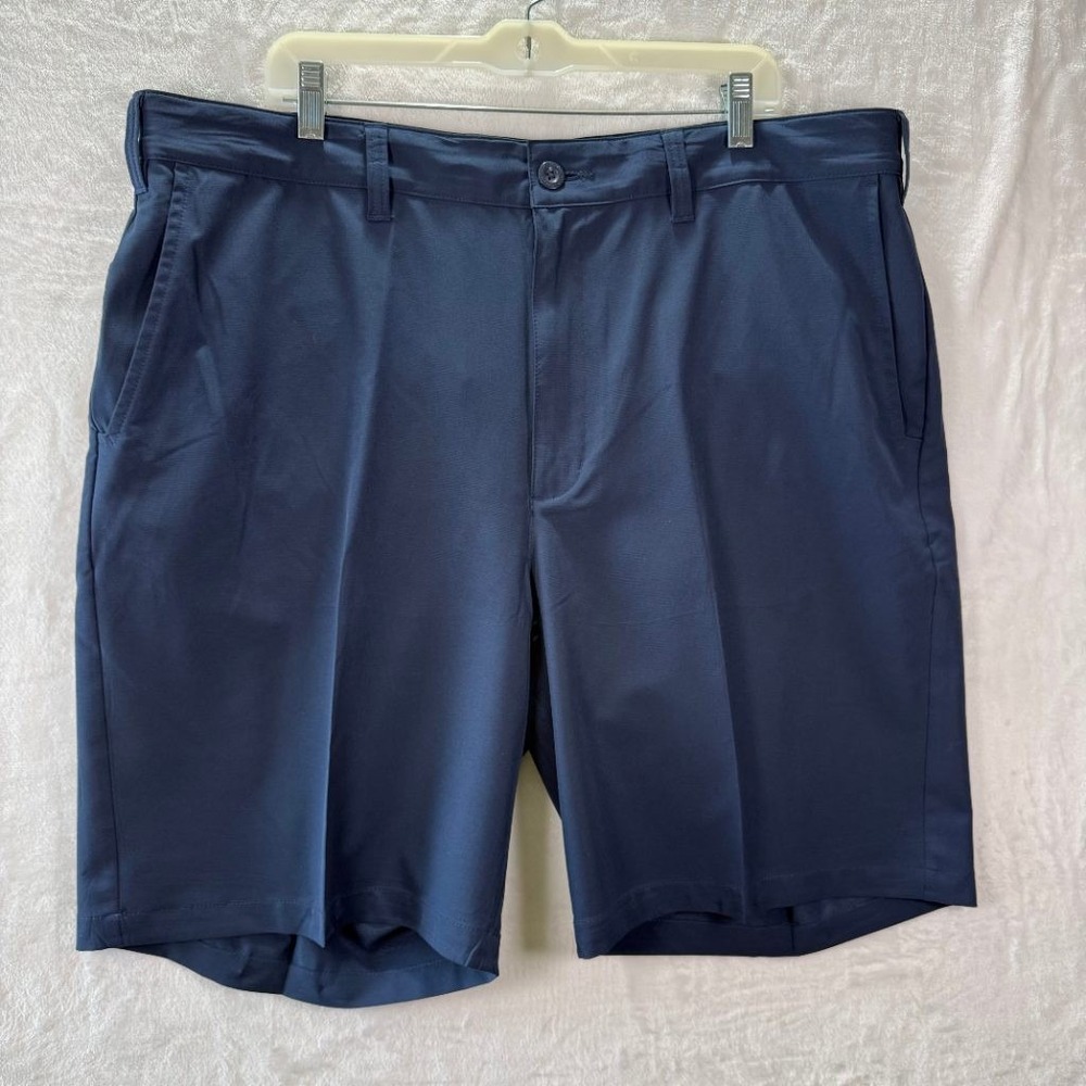 Reebok Golf Mens Size 44 Navy Blue Flat Front Golf Shorts Stretch Waist Polyeste
